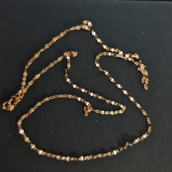 Chain / necklace / mirror design - Picture 9 of 14